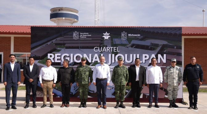 Inicia Bedolla entrega de segunda dotación de uniformes y equipos para Guardia Civil