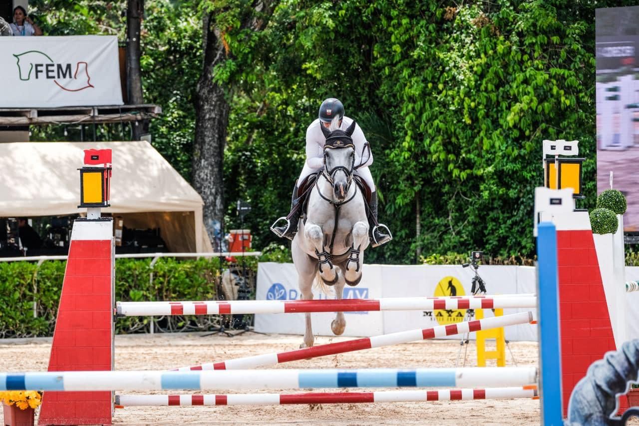 Arturo Parada conquista el gran premio de la Copa Internacional CSI2* Hípica Salazar – H. Ayuntamiento de Solidaridad