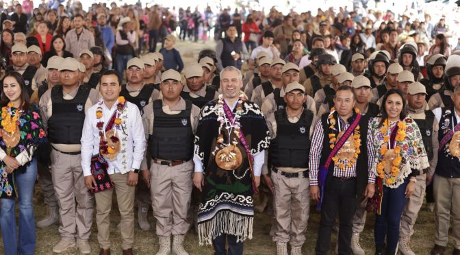 Avanza certificación de kuarichas y rondas comunitarias en Michoacán: Bedolla