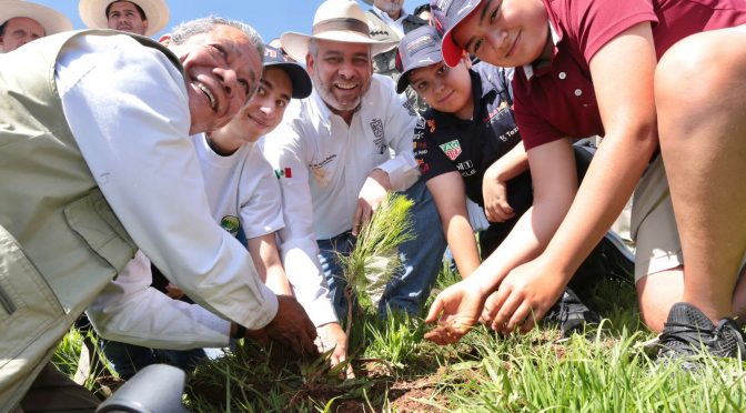 Conservación del Cerro del Punhuato incluirá un jardín botánico: Bedolla
