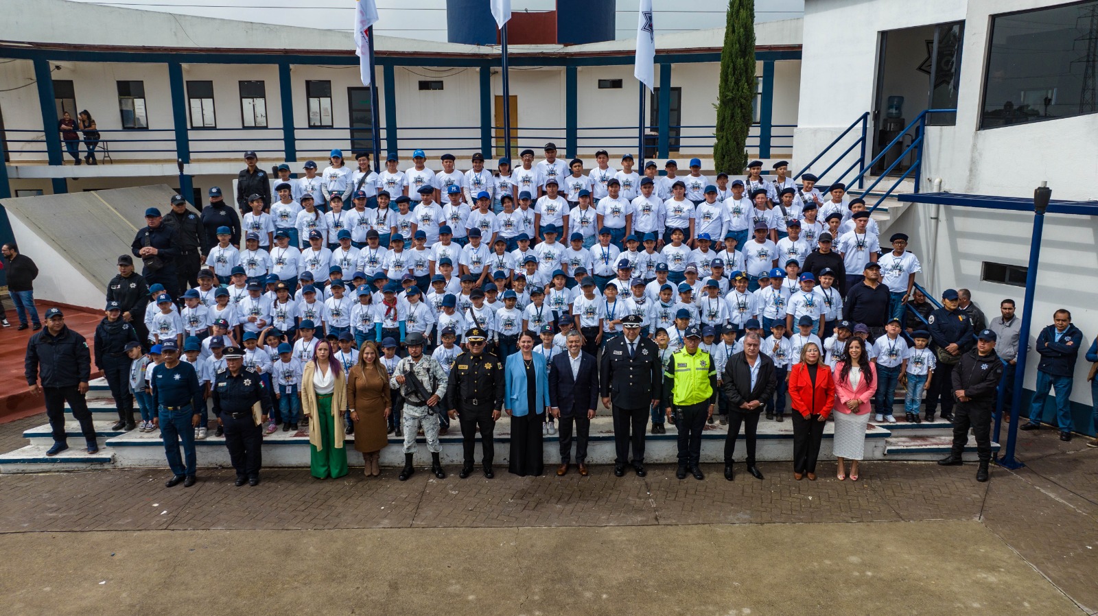 SE COMPROMETEN MINI POLICÍAS DE COACALCO A PROMOVER LA PAZ Y EL ORDEN EN SUS ESCUELAS Y COMUNIDADES