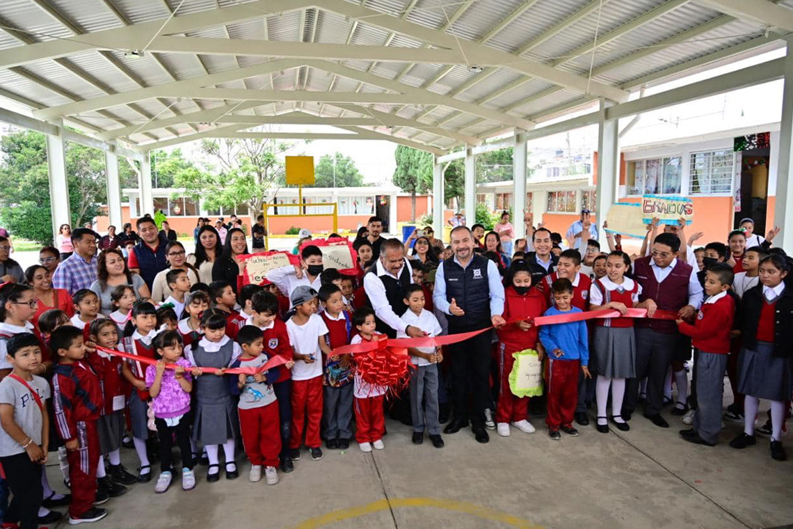 Boletín 201.- Miguel Gutiérrez entrega 3 obras en San Marcos Huixtoco