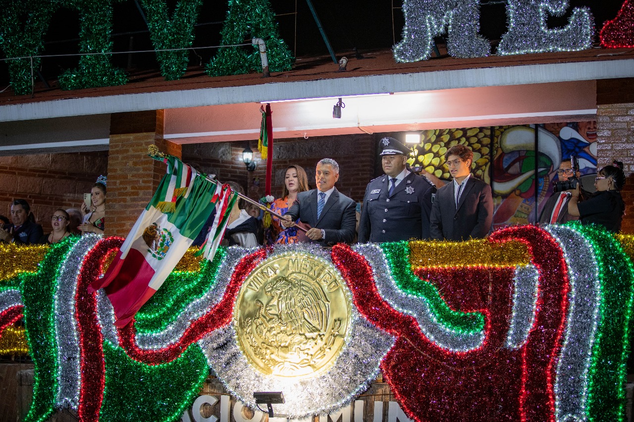 CELEBRAN COACALQUENSES EL CCXIII ANIVERSARIO DEL INICIO DE LA INDEPENDENCIA DE MÉXICO