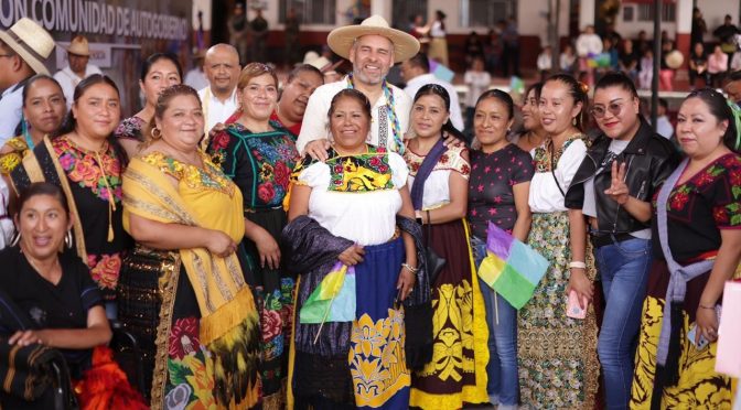 Incondicional, apoyo a autogobiernos; suman 35 con Bedolla