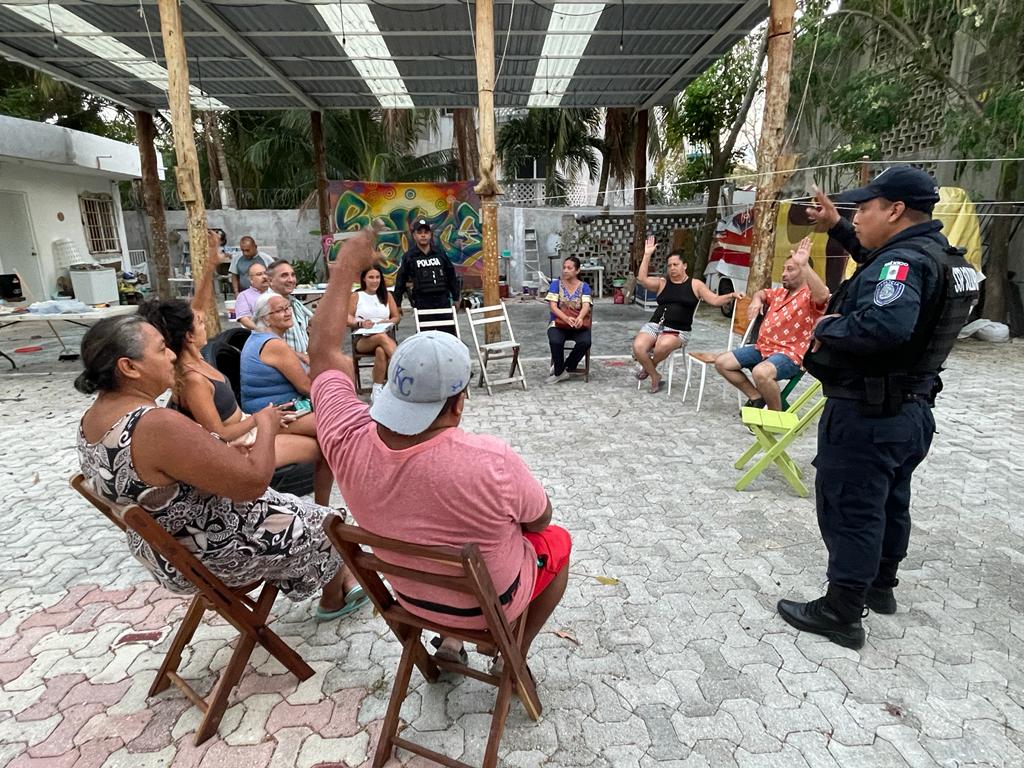 Comités vecinales fomentan la confianza entre el policía y la sociedad para reforzar la vigilancia – H. Ayuntamiento de Solidaridad