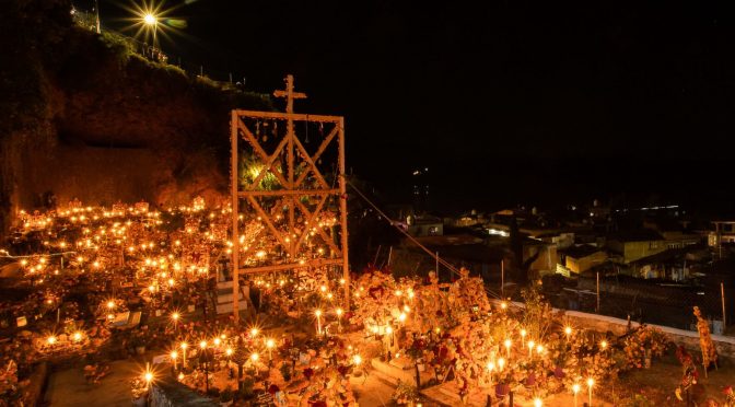 Región Pátzcuaro, lista para la tradicional Noche de Muertos: Sectur