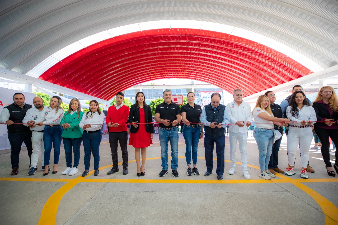 SIGUE AVANZADO EL PROGRAMA “UNA OBRA EN CADA ESCUELA”; ENTREGA DAVID SÁNCHEZ DOS ARCOTECHOS MÁS