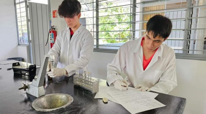 Alumnos del Cecytem, seleccionados para la Olimpiada Nacional de Química