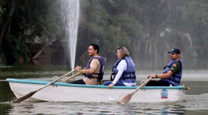 Aventúrate a navegar en el lago del ZooMorelia