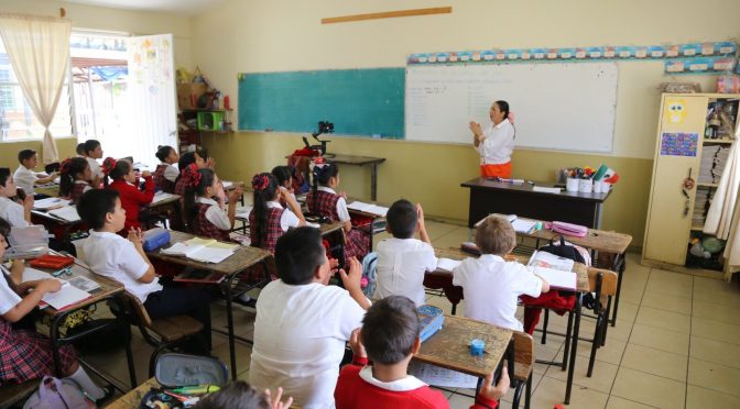 Con apego a la norma se han enviado más de 3 mil 300 docentes a escuelas: SEE