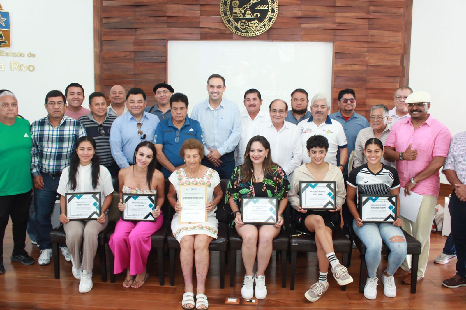 Espectacular foro “Mujer y Deporte” con la participación de exitosas deportistas solidarenses. – H. Ayuntamiento de Solidaridad