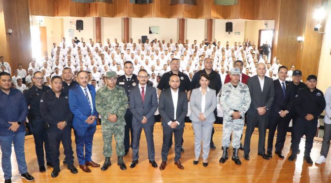 Más seguridad para municipios, se gradúan del IEESSPP 253 policías