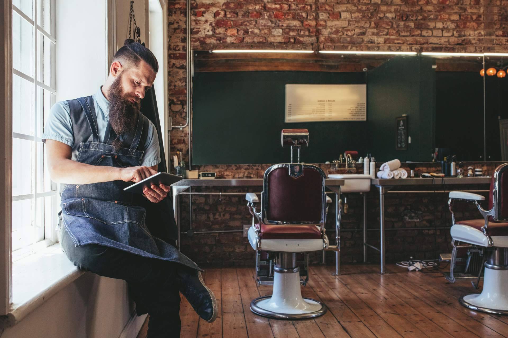 UEBEA ofrece servicios de marketing y estrategia digital para peluquerías y centros estéticos