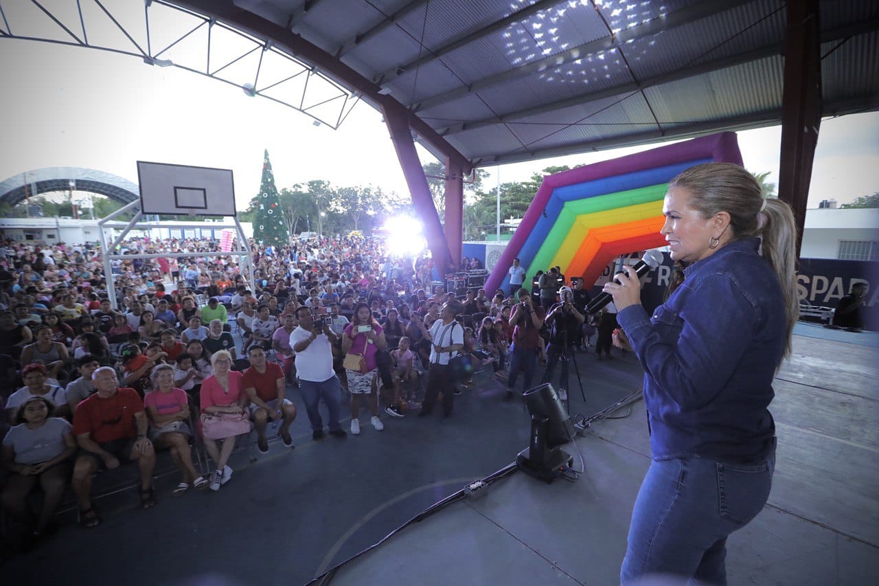 Festejan a los ‘reyes’ del hogar en Puerto Aventuras – H. Ayuntamiento de Solidaridad