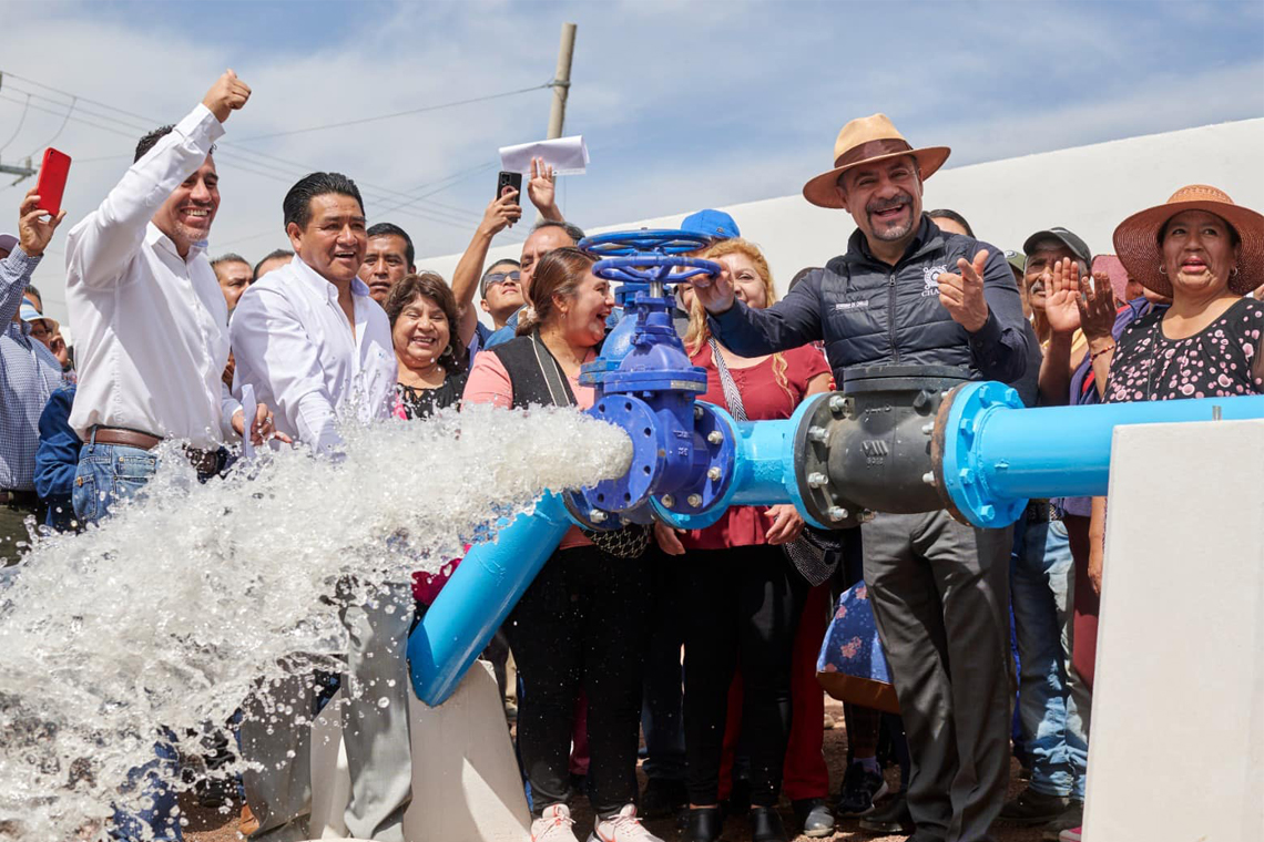 Boletín 263.- Miguel Gutiérrez entrega un pozo equipado en Tezompa