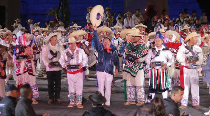 Reconocen a participantes de la K’uínchekua por preservar la cultura
