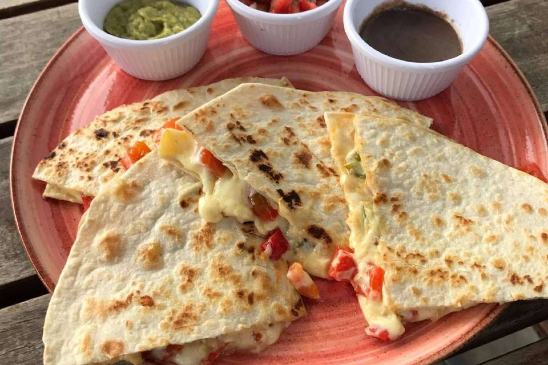Todo lo necesario para preparar tacos, enchiladas, quesadillas, pizza  y mucho más cada mes