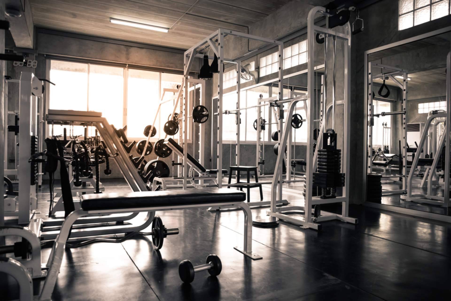 El arte de transformar el hogar en un gimnasio funcional sin grandes reformas