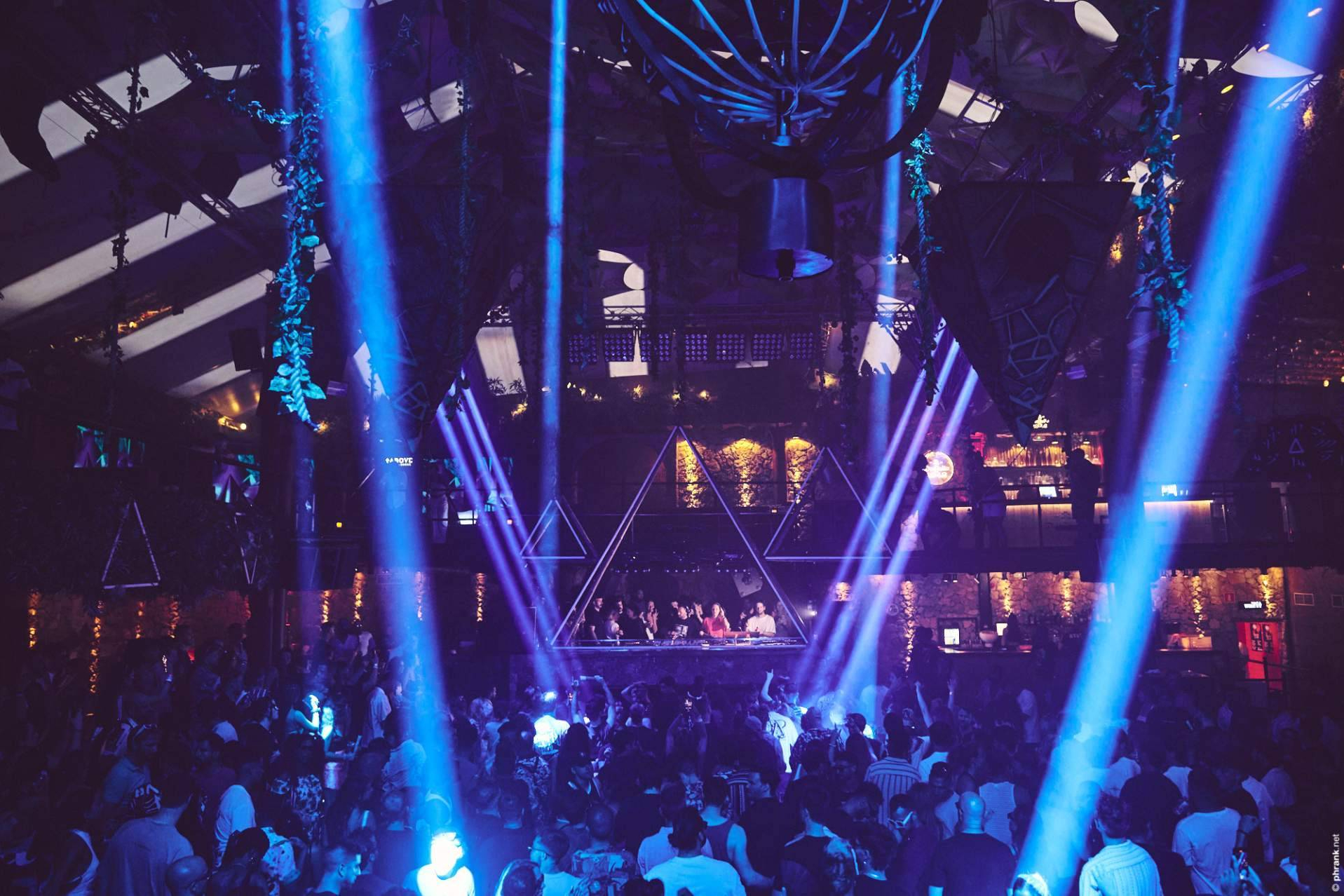 Últimos beats del verano en Ibiza; Pyramid en Amnesia, el plan perfecto para cerrar las vacaciones en Europa