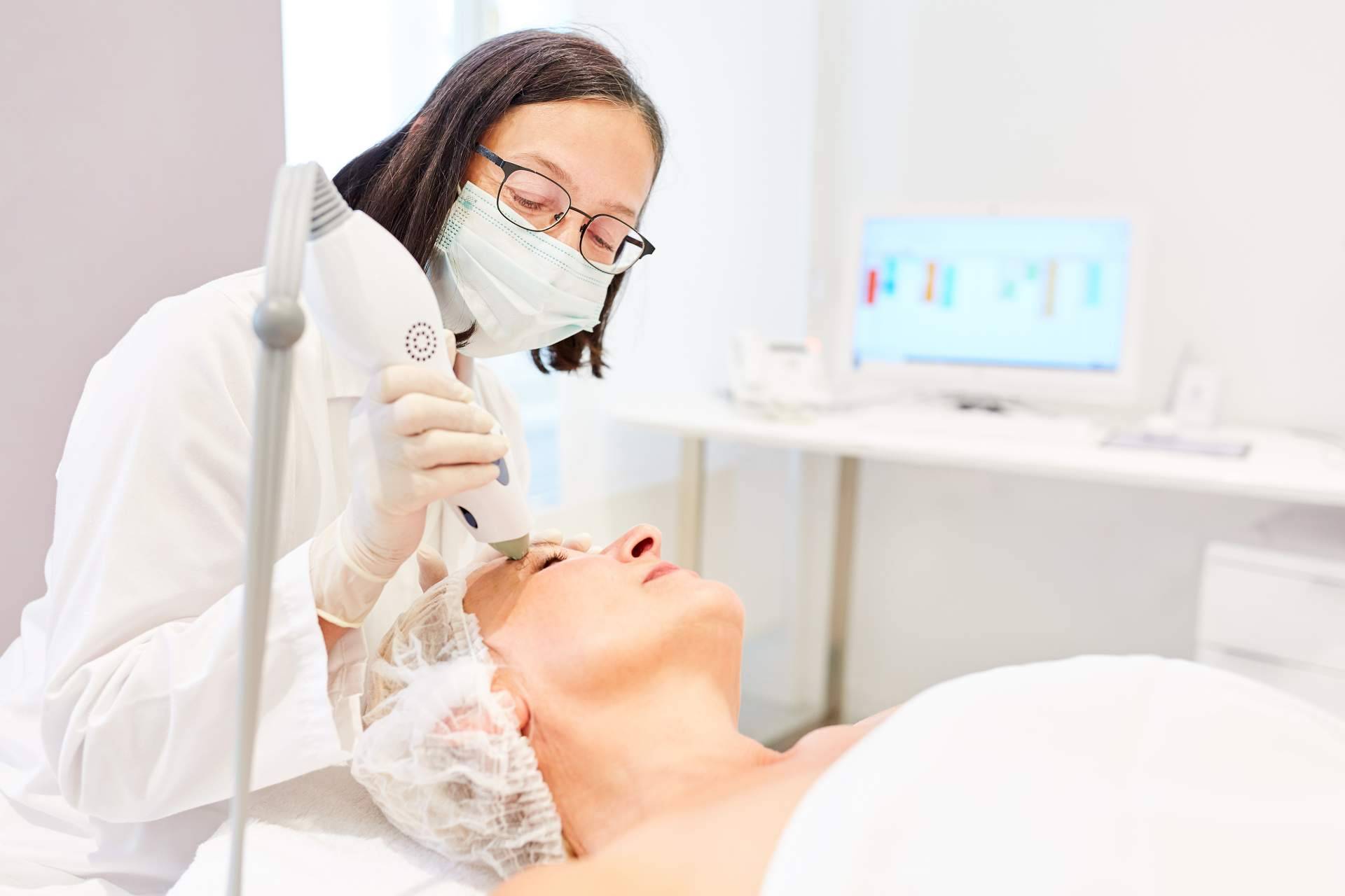 UEBEA hace visible al sector; presencia digital para negocios de belleza con base sólida