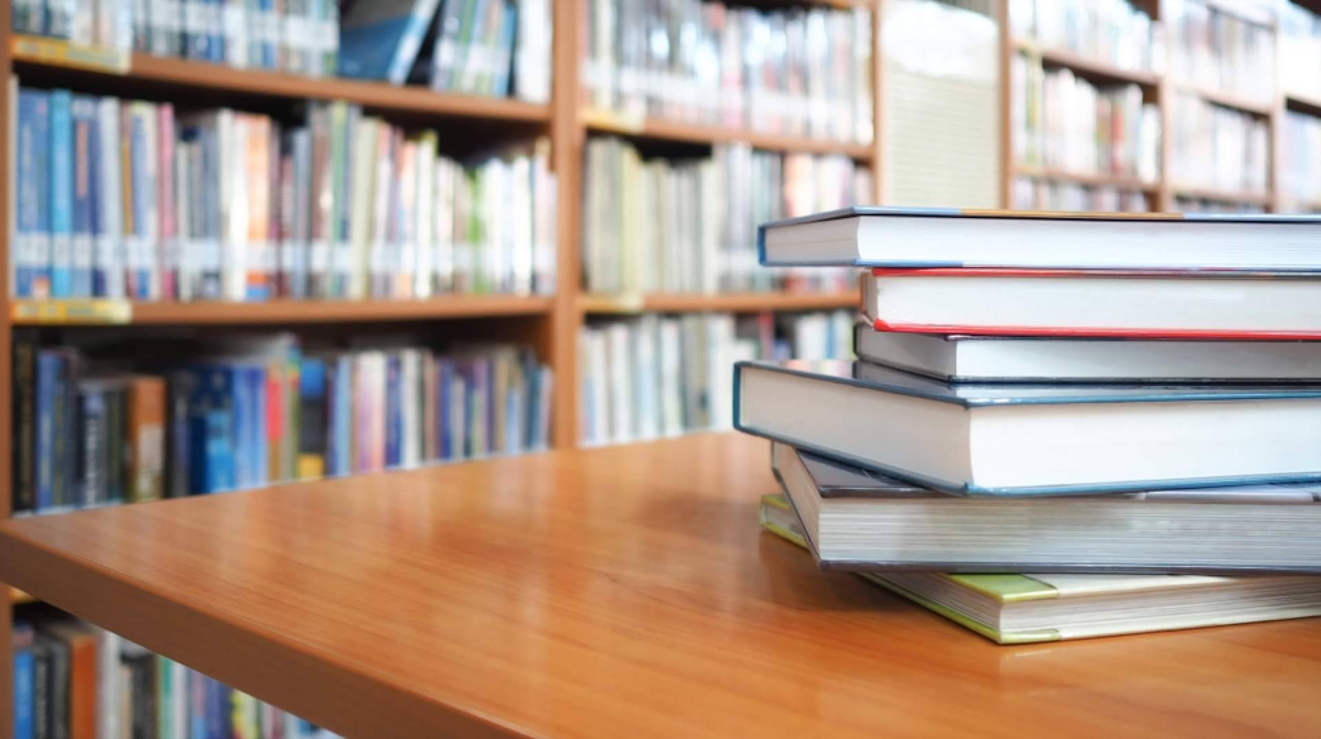 Lectura y deseo; cómo la narrativa íntima se ha convertido en una vía de liberación emocional para las lectoras