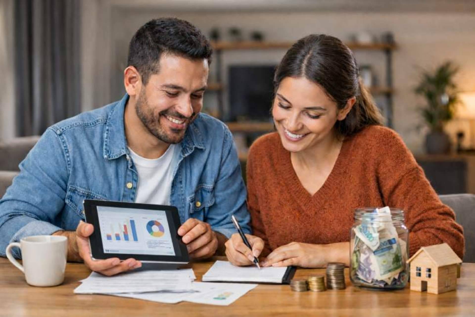 ¿Cómo toman hoy sus decisiones financieras los colombianos?