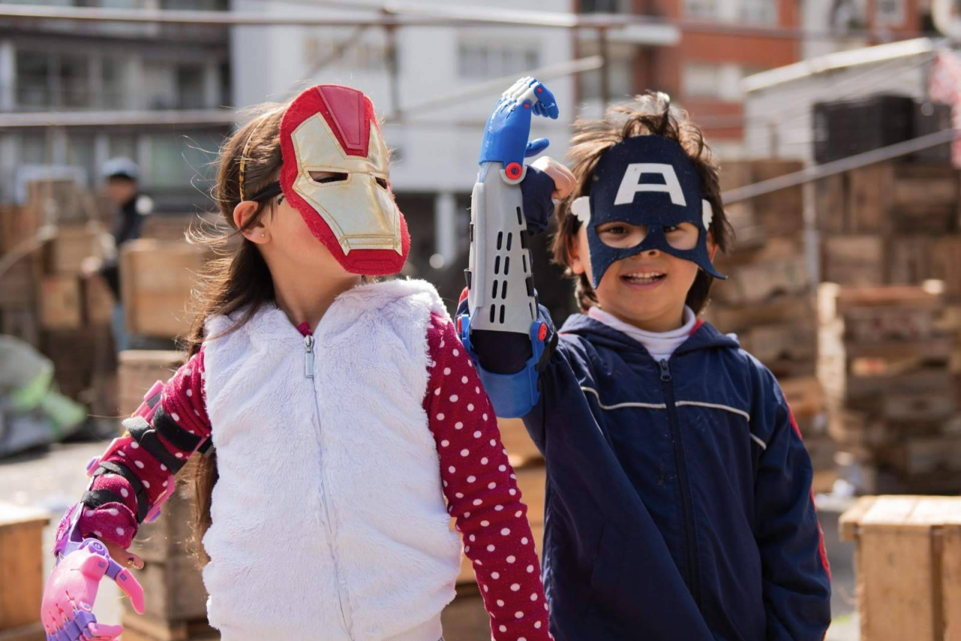 Manos de Héroes transforma vidas con prótesis 3D personalizadas